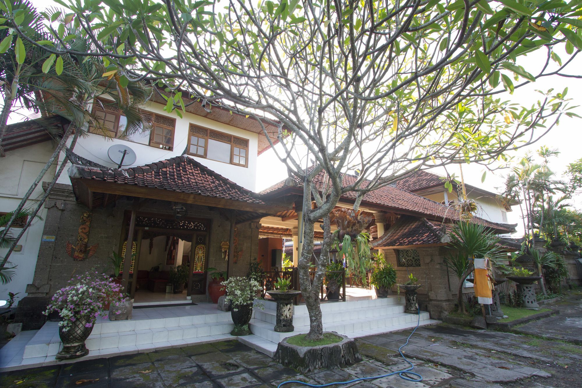 Hotel Bali Warma Denpasar Exteriör bild